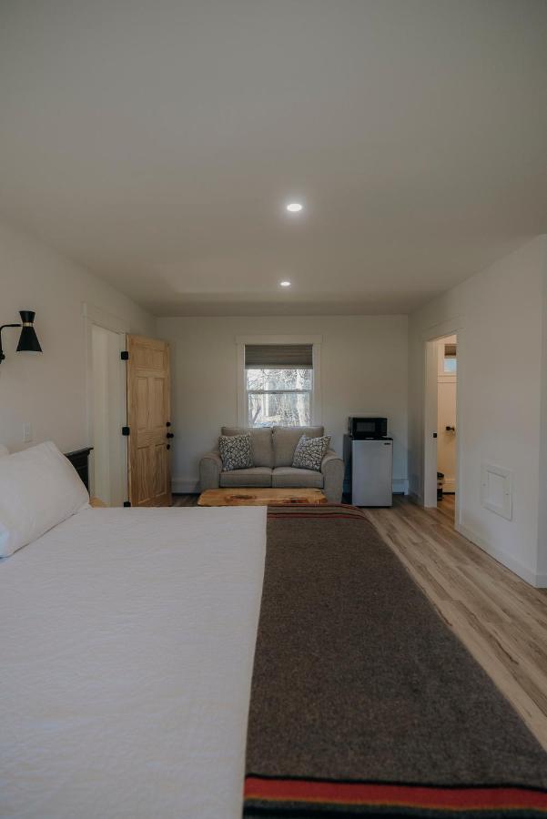 Bingham Motor Inn Buitenkant foto